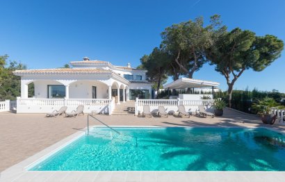 Resale - House - Detached Villa - Marbella - Elviria