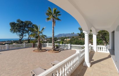 Resale - House - Detached Villa - Marbella - Elviria