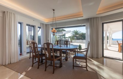 Resale - House - Detached Villa - Marbella - Elviria