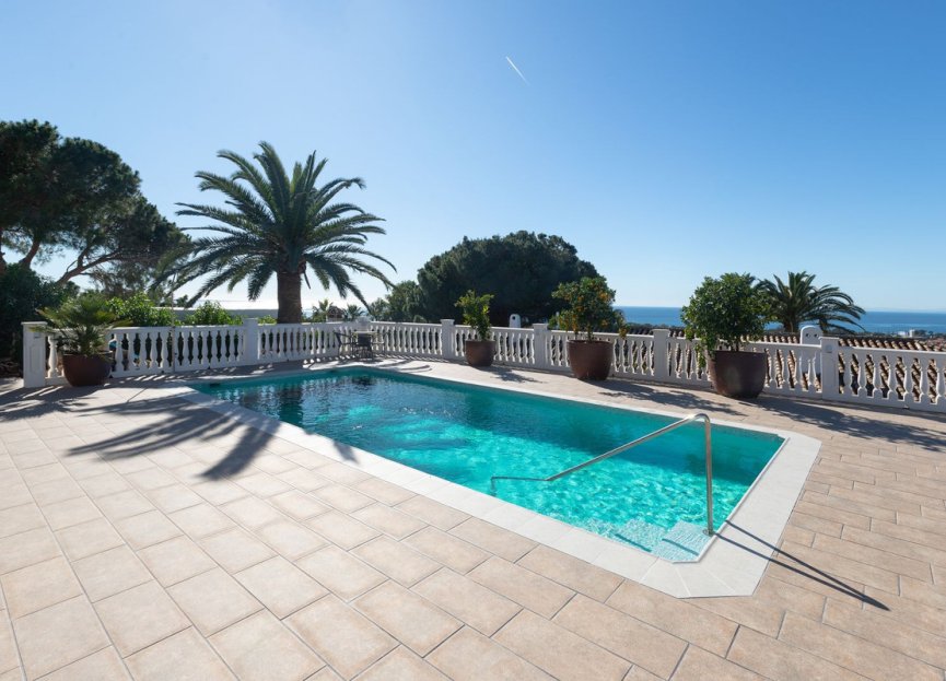 Resale - House - Detached Villa - Marbella - Elviria
