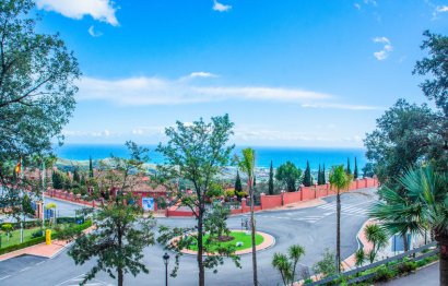 Resale - Apartment - Middle Floor Apartment - Marbella - La Mairena