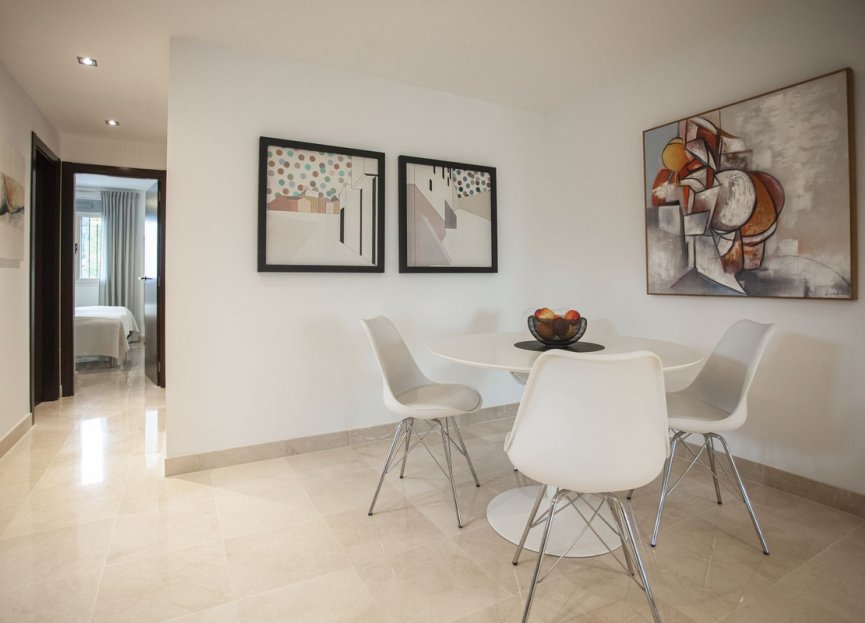 Resale - Ground floor apartment - Marbella - La Mairena