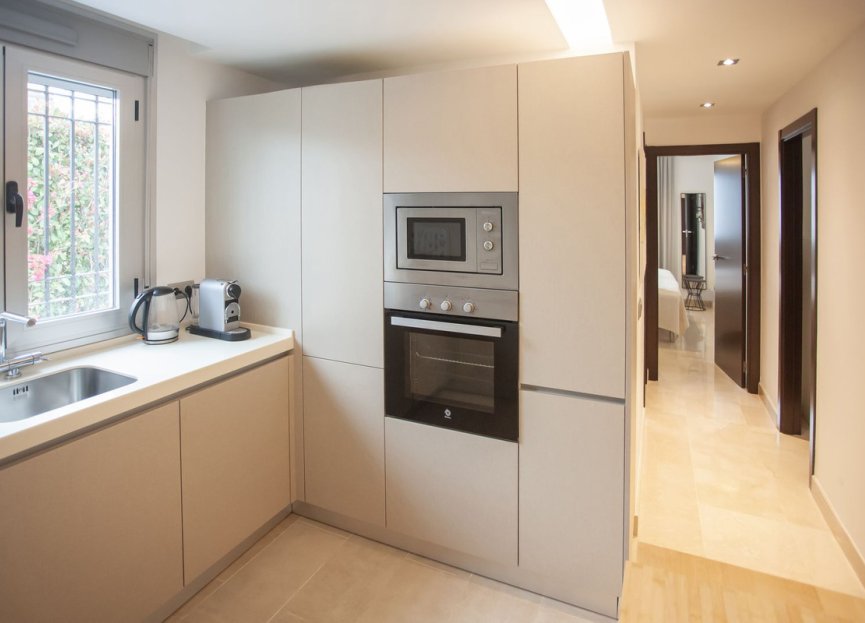 Resale - Ground floor apartment - Marbella - La Mairena