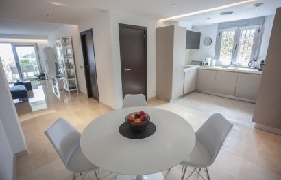 Resale - Ground floor apartment - Marbella - La Mairena