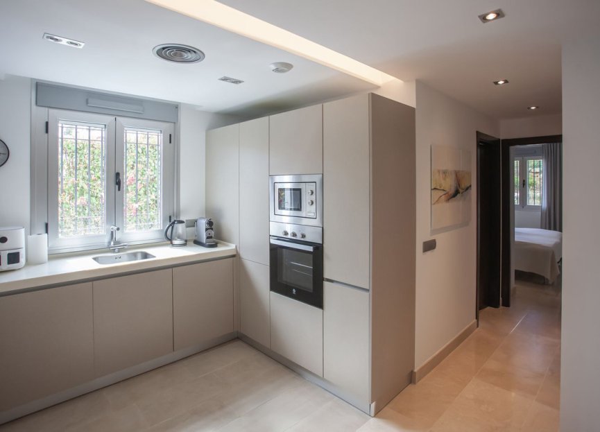 Resale - Ground floor apartment - Marbella - La Mairena