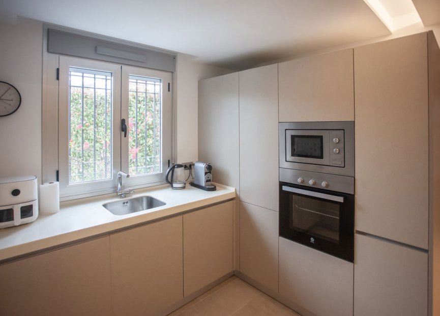 Resale - Ground floor apartment - Marbella - La Mairena