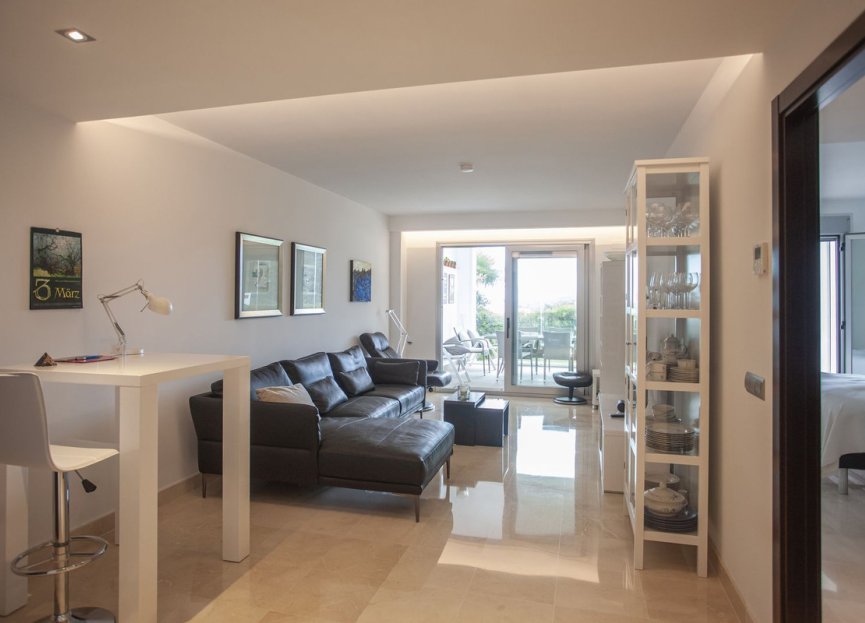 Resale - Ground floor apartment - Marbella - La Mairena