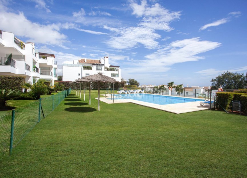 Resale - Ground floor apartment - Marbella - La Mairena