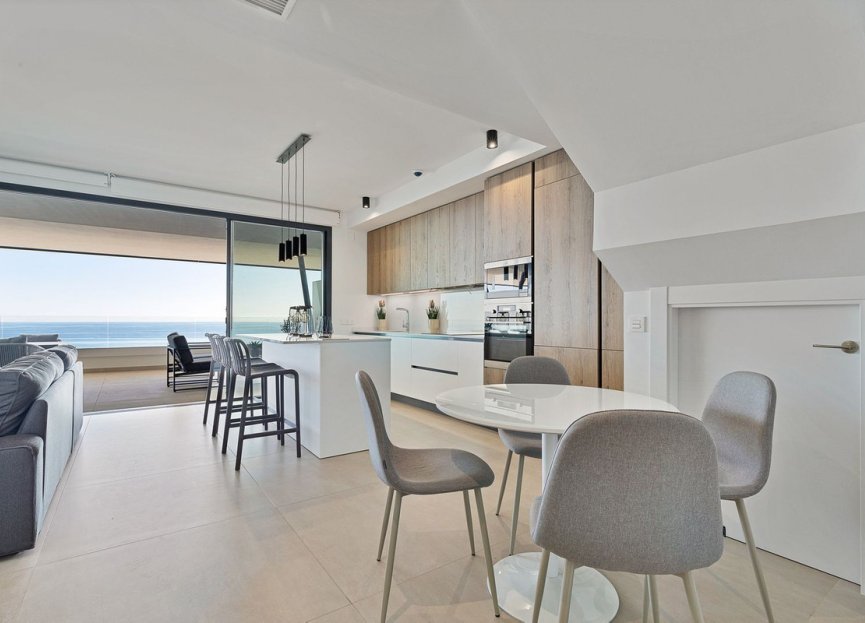 Resale - Apartment - Penthouse - Fuengirola - Fuengirola Centro