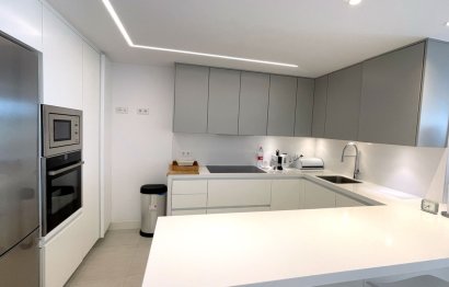 Resale - Ground floor apartment - Marbella - Nueva Andalucia