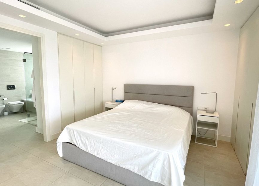 Resale - Ground floor apartment - Marbella - Nueva Andalucia