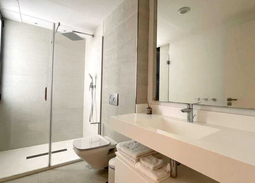 Resale - Ground floor apartment - Marbella - Nueva Andalucia