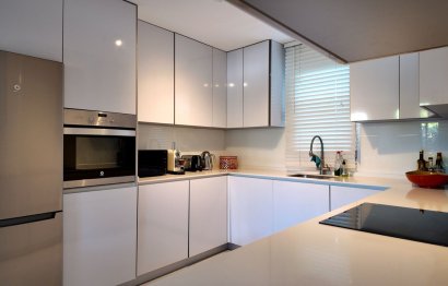 Resale - Ground floor apartment - Estepona - Bel Air