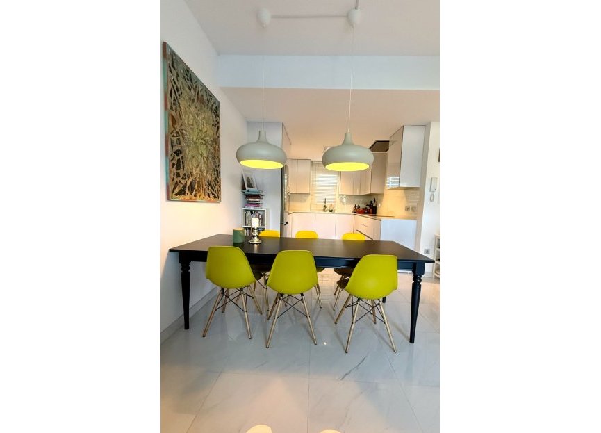 Resale - Ground floor apartment - Estepona - Bel Air