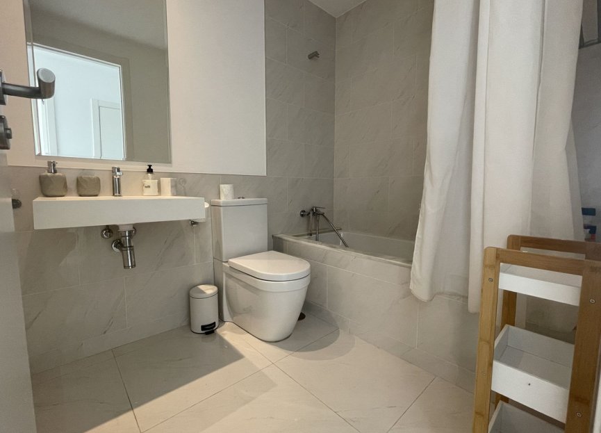 Resale - Ground floor apartment - Estepona - Bel Air