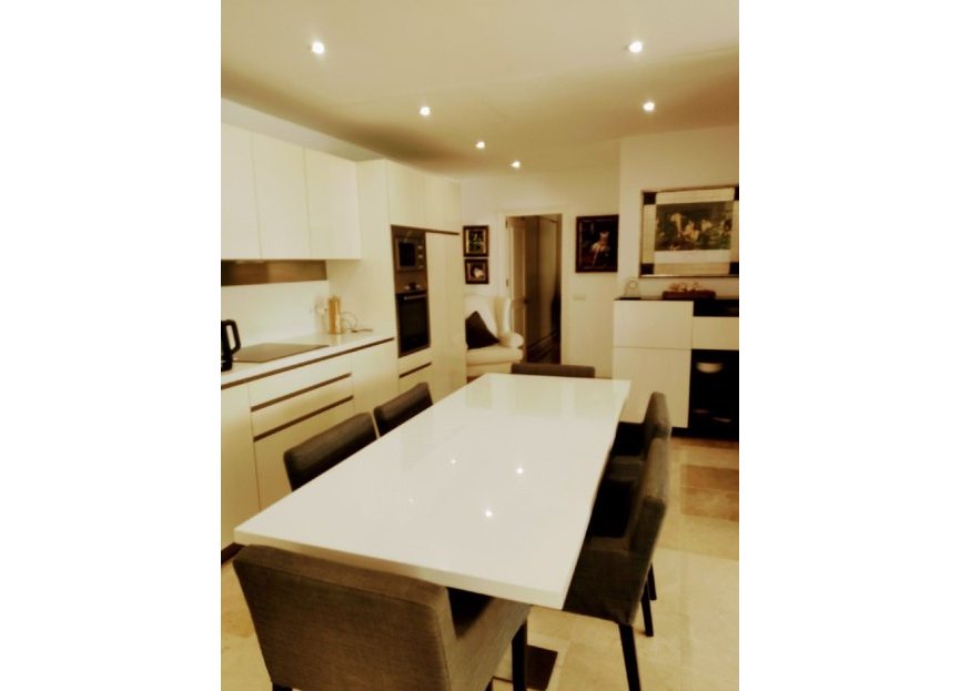 Resale - Ground floor apartment - Marbella - Guadalmina Alta