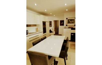 Resale - Ground floor apartment - Marbella - Guadalmina Alta