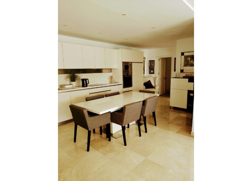 Resale - Ground floor apartment - Marbella - Guadalmina Alta