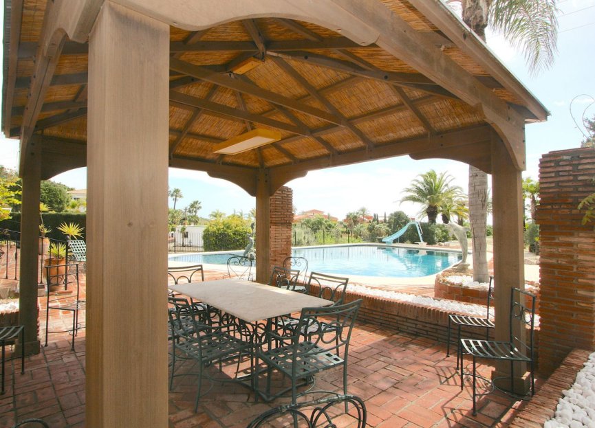 Resale - House - Detached Villa - Benalmádena - Benalmadena Costa