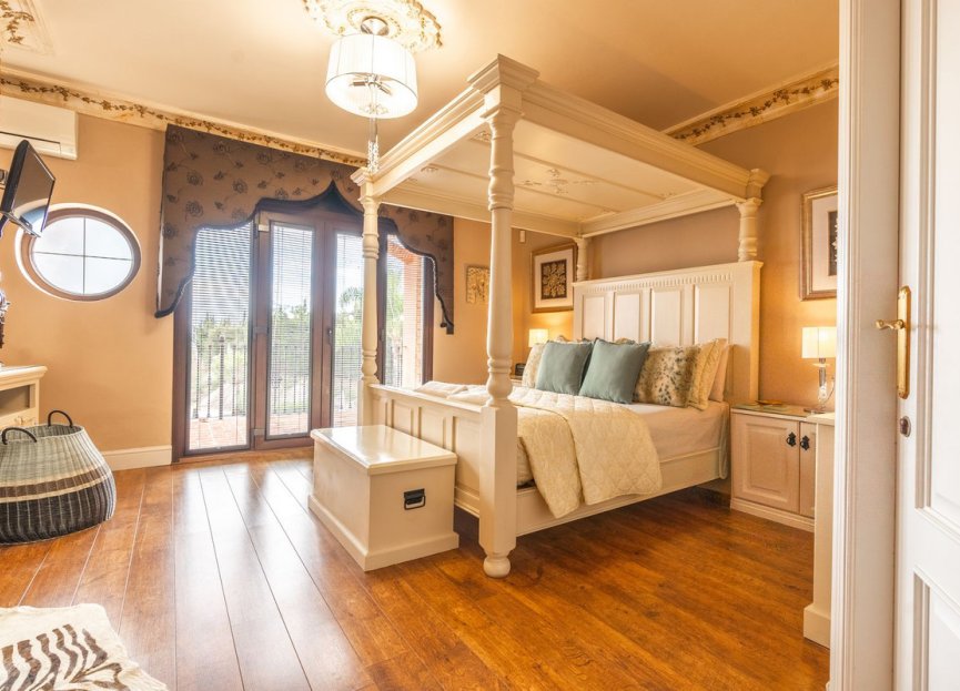 Resale - House - Detached Villa - Benalmádena - Benalmadena Costa