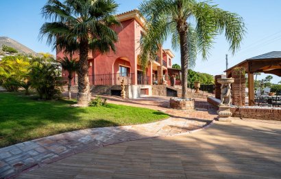 Resale - House - Detached Villa - Benalmádena - Benalmadena Costa