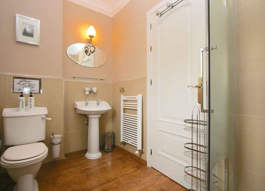 Resale - House - Detached Villa - Benalmádena - Benalmadena Costa