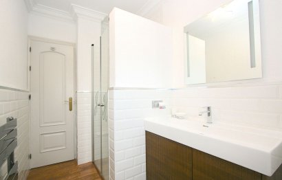 Resale - House - Detached Villa - Benalmádena - Benalmadena Costa