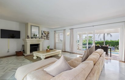 Reventa - House - Detached Villa - El Paraiso - El Paraíso