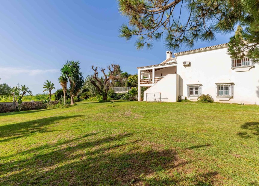 Reventa - House - Detached Villa - El Paraiso - El Paraíso