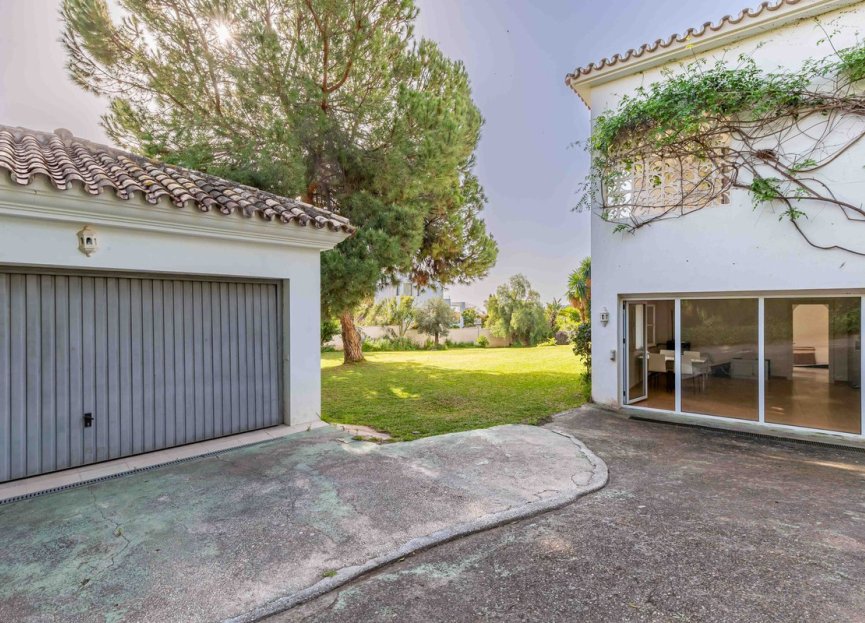 Reventa - House - Detached Villa - El Paraiso - El Paraíso