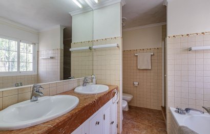 Reventa - House - Detached Villa - El Paraiso - El Paraíso