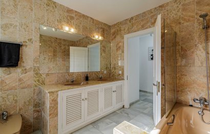 Reventa - House - Detached Villa - El Paraiso - El Paraíso