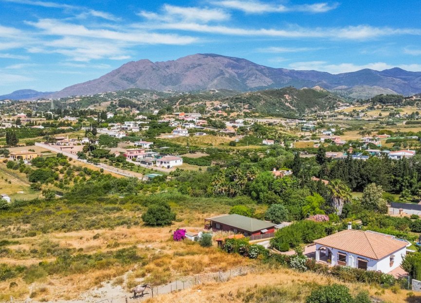 Reventa - Plot - Land with Ruin - Estepona - Estepona Centro