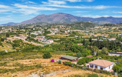 Reventa - Plot - Land with Ruin - Estepona - Estepona Centro