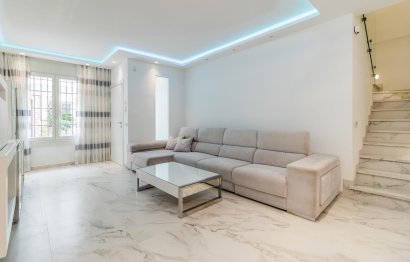 Resale - House - Townhouse - Estepona - Estepona Centro