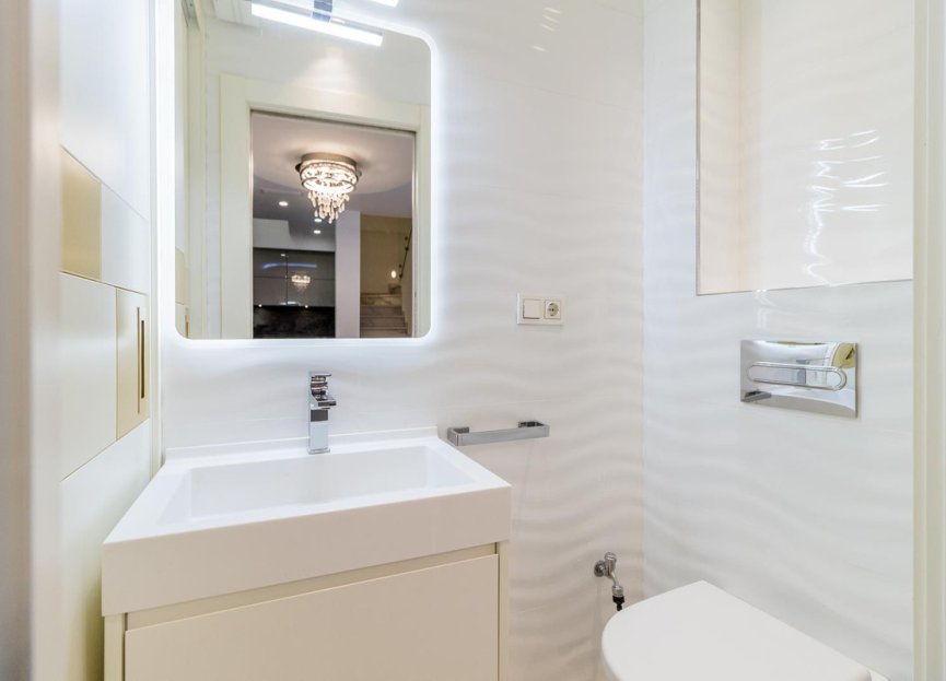 Resale - House - Townhouse - Estepona - Estepona Centro