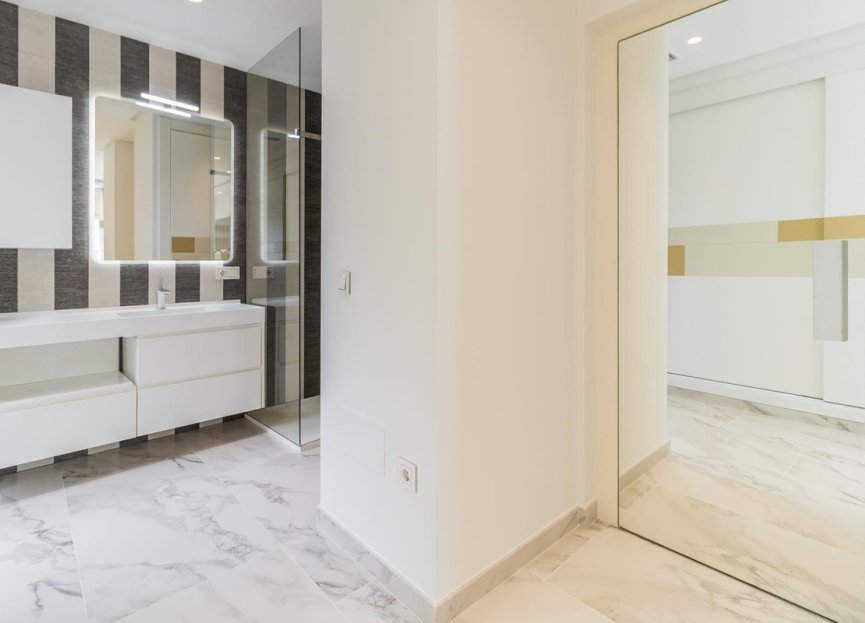 Resale - House - Townhouse - Estepona - Estepona Centro