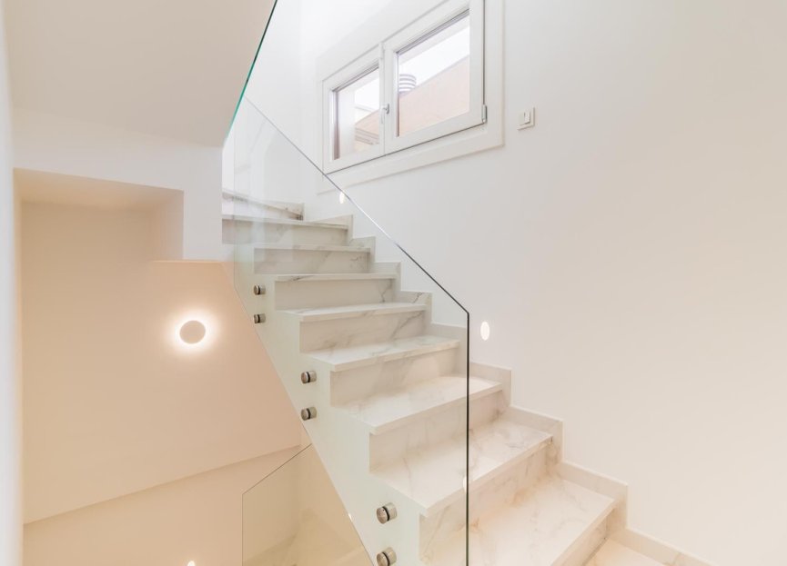 Resale - House - Townhouse - Estepona - Estepona Centro