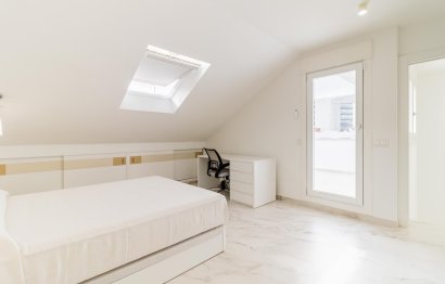 Resale - House - Townhouse - Estepona - Estepona Centro