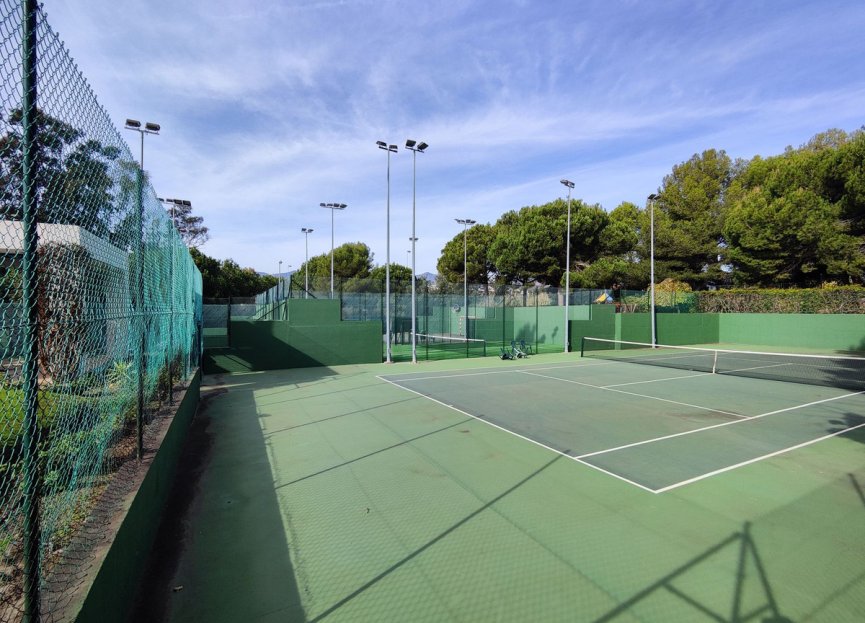 Reventa - Apartment - Middle Floor Apartment - Estepona - Estepona Centro