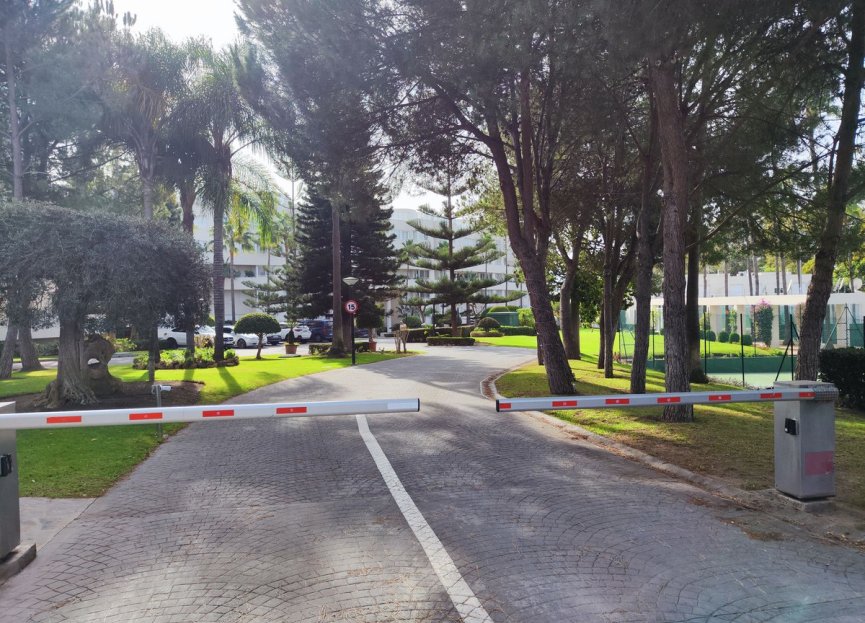 Reventa - Apartment - Middle Floor Apartment - Estepona - Estepona Centro