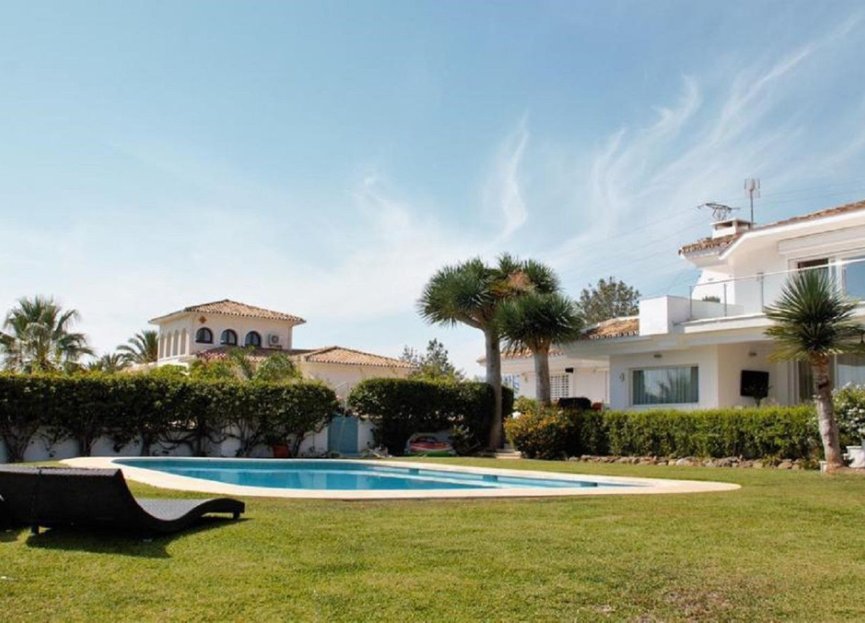Reventa - House - Detached Villa - El Paraiso - El Paraíso