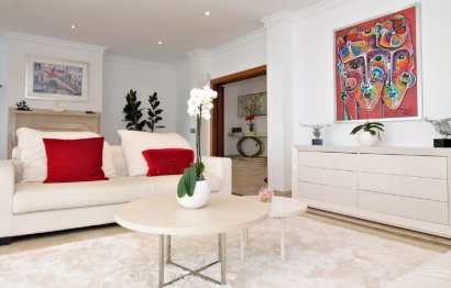 Reventa - House - Detached Villa - El Paraiso - El Paraíso