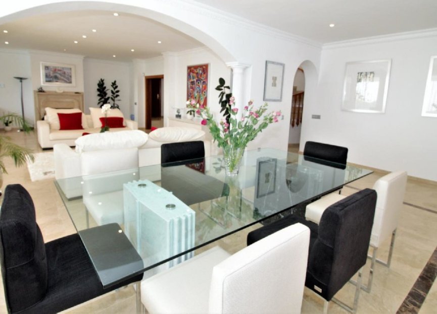 Reventa - House - Detached Villa - El Paraiso - El Paraíso