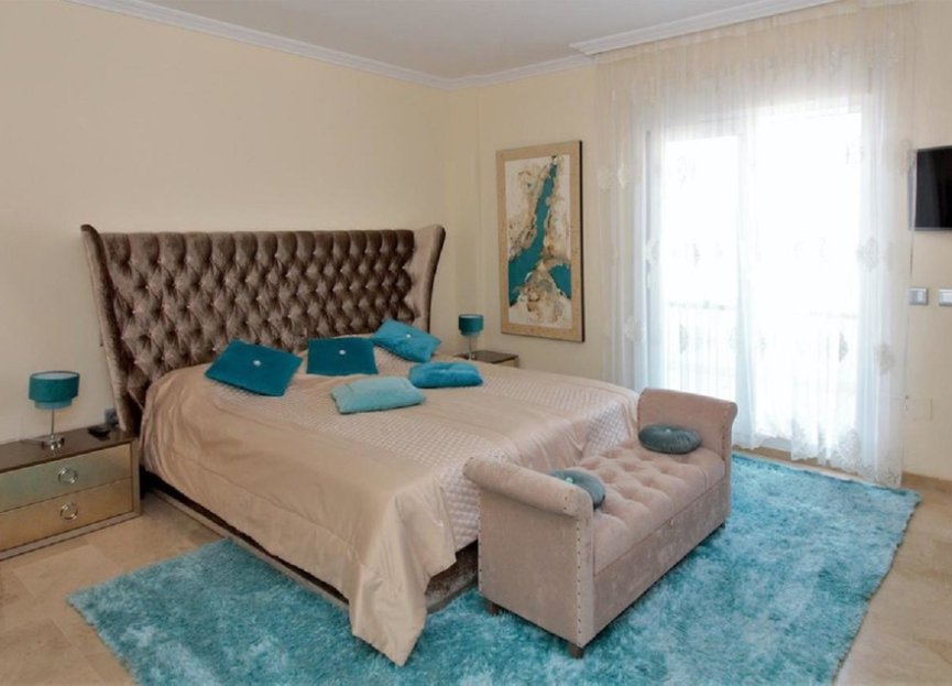 Reventa - House - Detached Villa - El Paraiso - El Paraíso