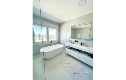 Reventa - House - Detached Villa - El Paraiso - El Paraíso