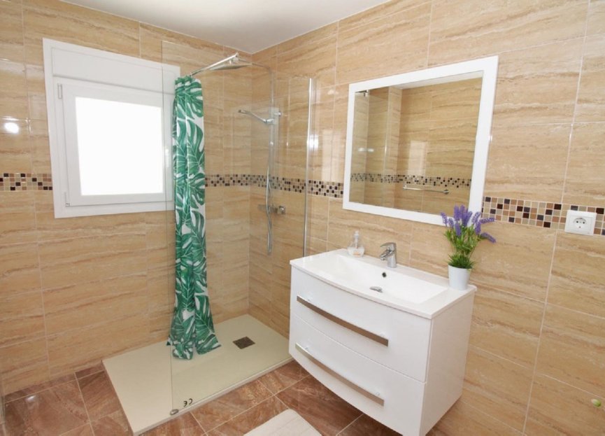 Reventa - House - Detached Villa - El Paraiso - El Paraíso