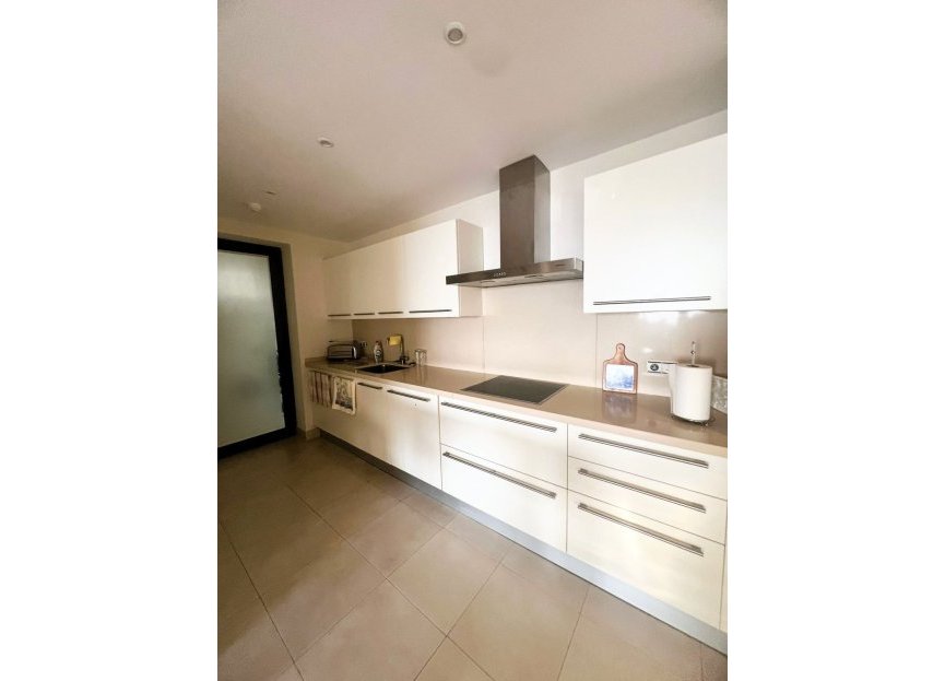 Resale - Ground floor apartment - Marbella - Altos de los Monteros