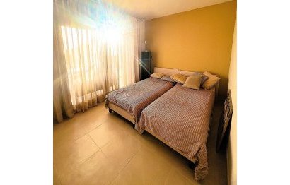 Resale - Ground floor apartment - Marbella - Altos de los Monteros