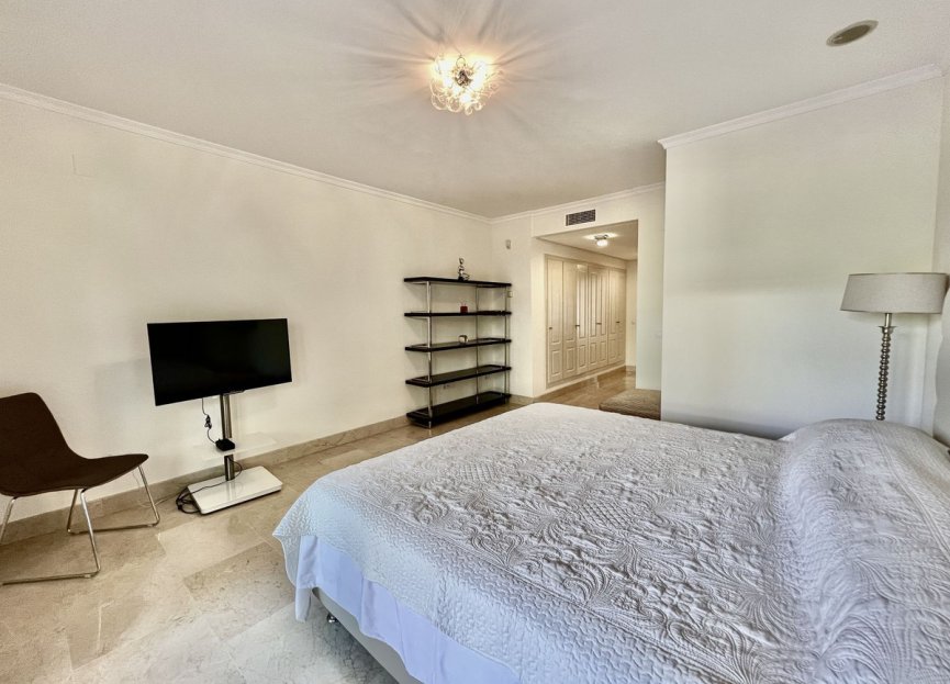 Resale - Ground floor apartment - Marbella - The Golden Mile